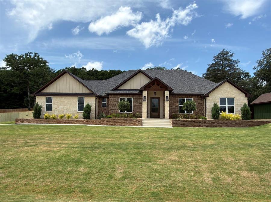 Property photo for 14713 Woodland Creek Drive, Tyler, TX