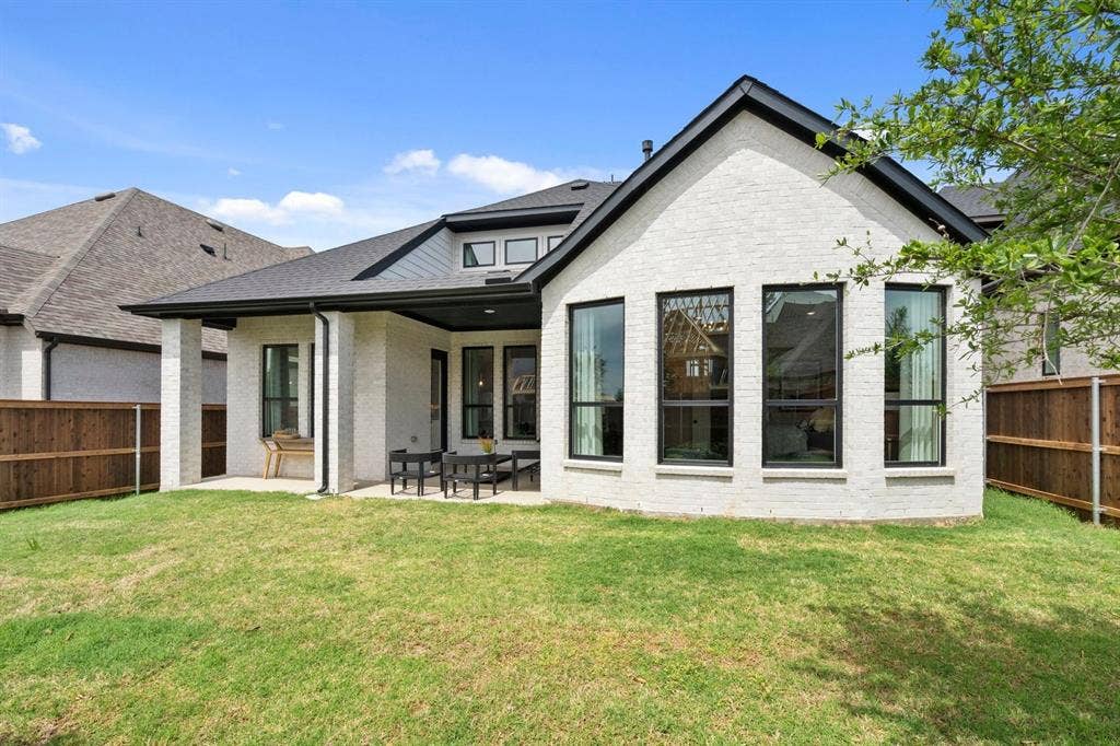 1848 Autumn Sage Drive, Argyle, TX 76226 Representative