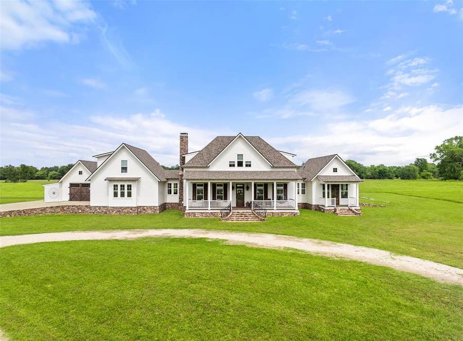 Property photo for 20108 County Road 452, Mineola, TX