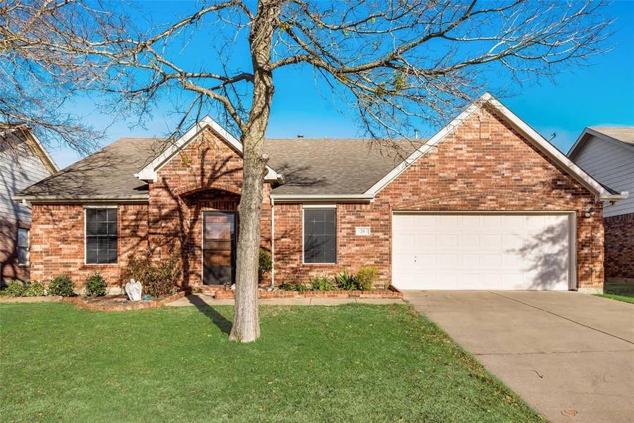 Property photo for 1202 Halifax Lane, Forney, TX