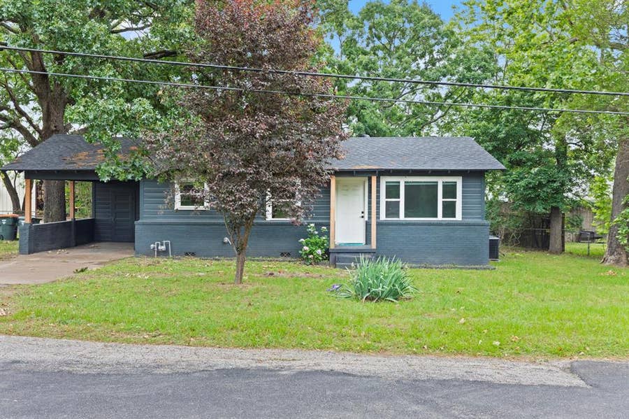 Property photo for 2807 Willard Drive, Tyler, TX