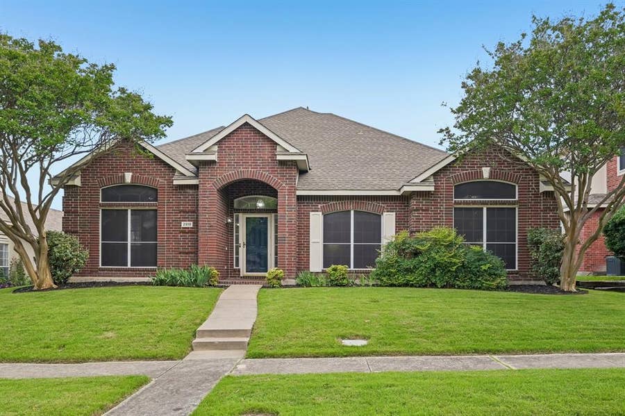 Property photo for 2918 Brittany Lane, McKinney, TX