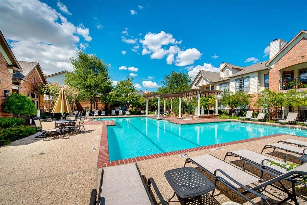 2524 Preston Road, #1501, Plano, TX 75093 Community Pool