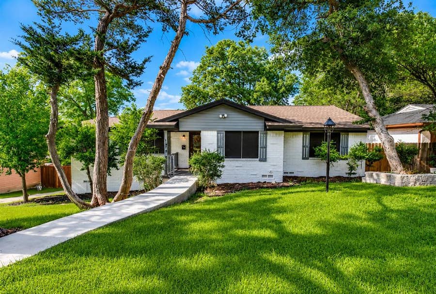 Property photo for 1409 Autumn Leaves Trail, Dallas, TX