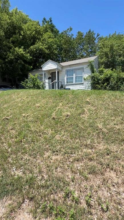 Property photo for 1531 Padgitt Avenue, Dallas, TX