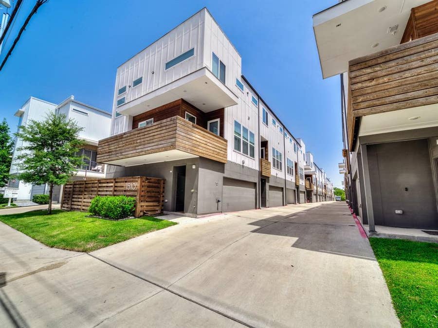 Property photo for 1510 N Washington Avenue, #102, Dallas, TX