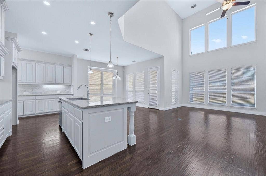922 Amber Knoll Drive, Rockwall, TX 75087 922 Amber Knoll Drive, Rockwall, TX 75087
