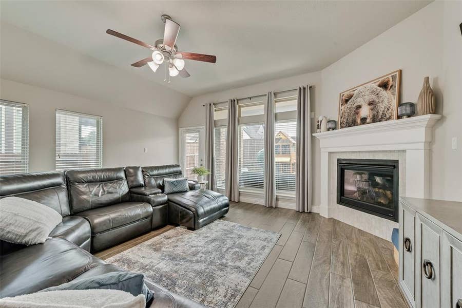 Property photo for 961 Canterbury Lane, Forney, TX