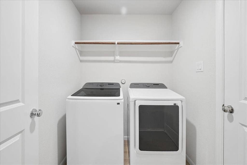 1004 Pineview Lane, Crowley, TX 76036 1004 Pineview Lane, Crowley, TX 76036