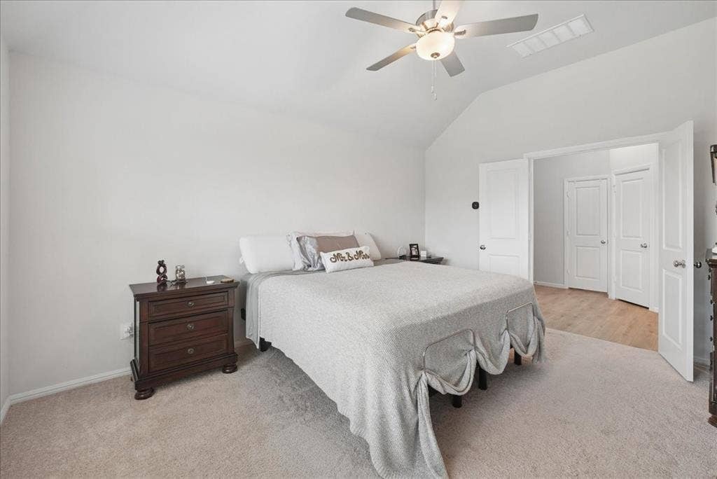 1004 Pineview Lane, Crowley, TX 76036 1004 Pineview Lane, Crowley, TX 76036