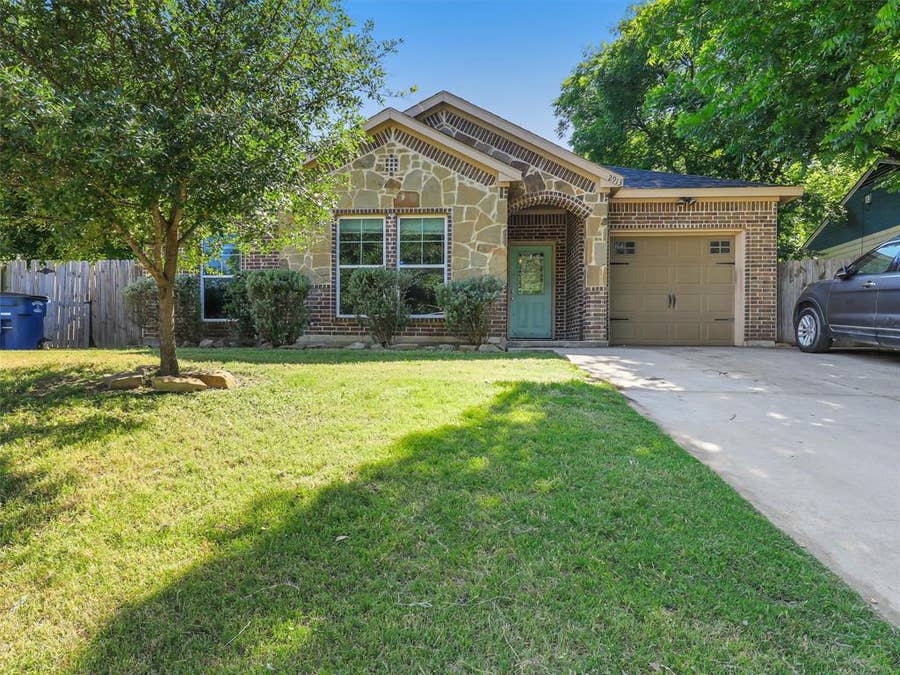 Property photo for 2913 Kellogg Avenue, Dallas, TX