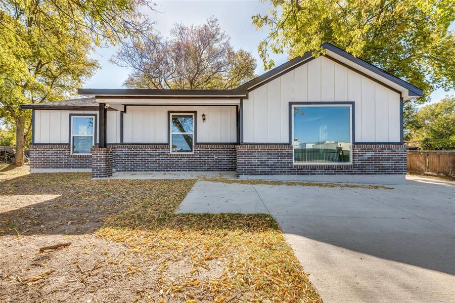 Property photo for 5728 Wilkes Drive, Fort Worth, TX
