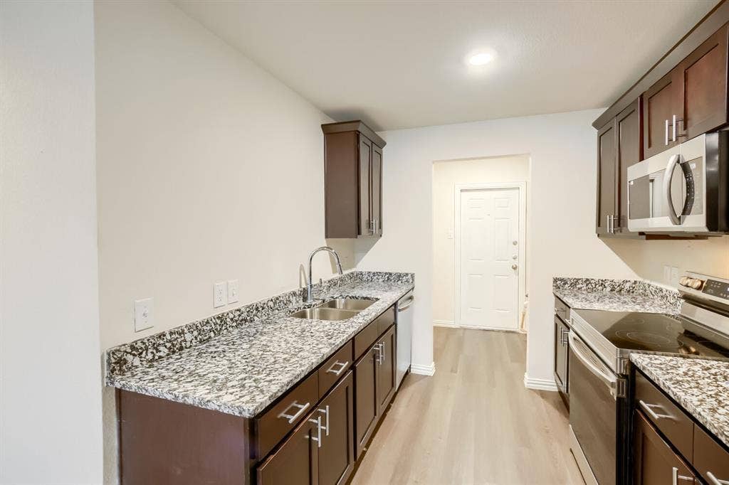 1900 N 17th Street, Waco, TX 76707 1900 N 17th Street, Waco, TX 76707