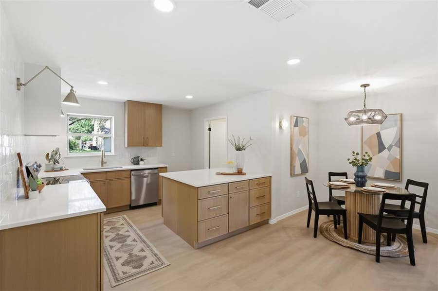 Property photo for 8 Green View Circle, Richardson, TX