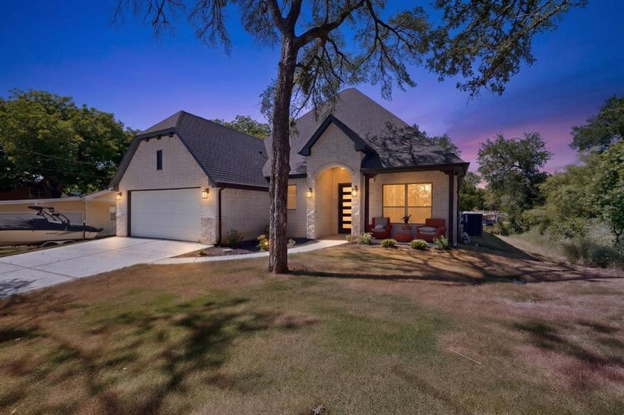 Property photo for 410 Virgo Court, Granbury, TX