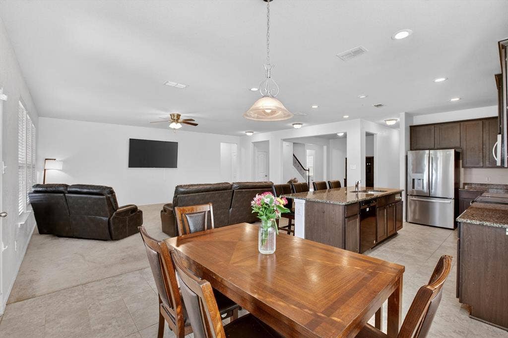 107 Cantle Street, Waxahachie, TX 75165