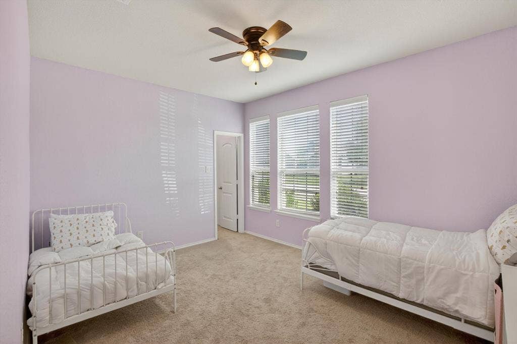 107 Cantle Street, Waxahachie, TX 75165