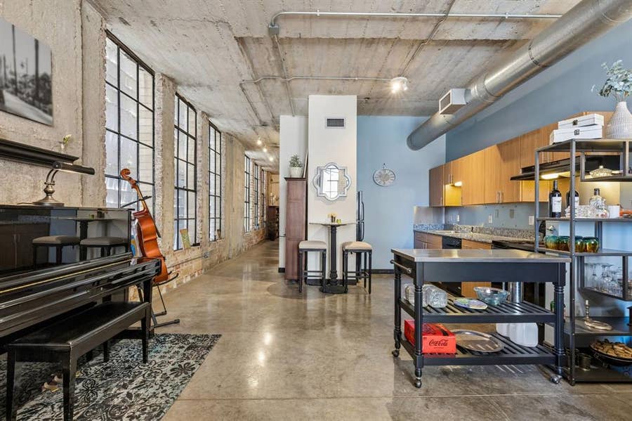 Property photo for 1122 Jackson Street, #820, Dallas, TX