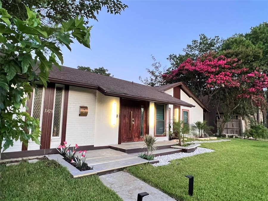 Property photo for 3928 Tacoma Street, Irving, TX