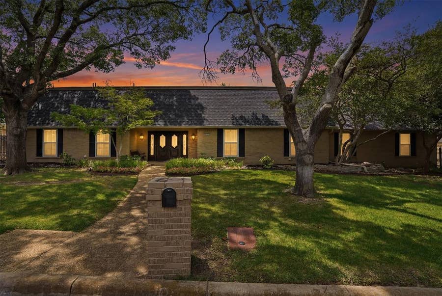 Property photo for 3812 Lands End Street, Fort Worth, TX