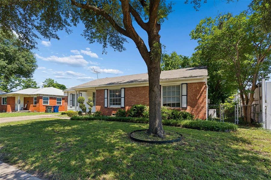 Property photo for 2225 Brooks Street, Garland, TX