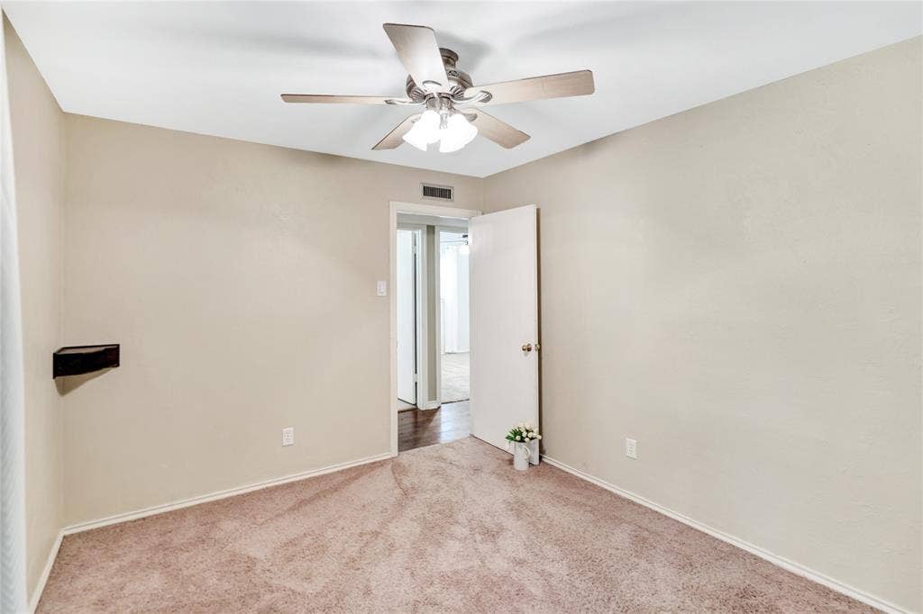 1113 Mossvine Drive, Plano, TX 75023 1113 Mossvine Drive, Plano, TX 75023