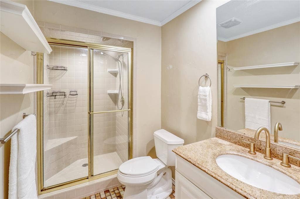 1113 Mossvine Drive, Plano, TX 75023 1113 Mossvine Drive, Plano, TX 75023