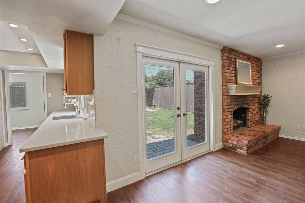 1113 Mossvine Drive, Plano, TX 75023 1113 Mossvine Drive, Plano, TX 75023