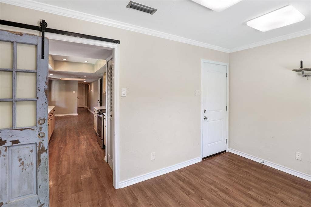 1113 Mossvine Drive, Plano, TX 75023 1113 Mossvine Drive, Plano, TX 75023
