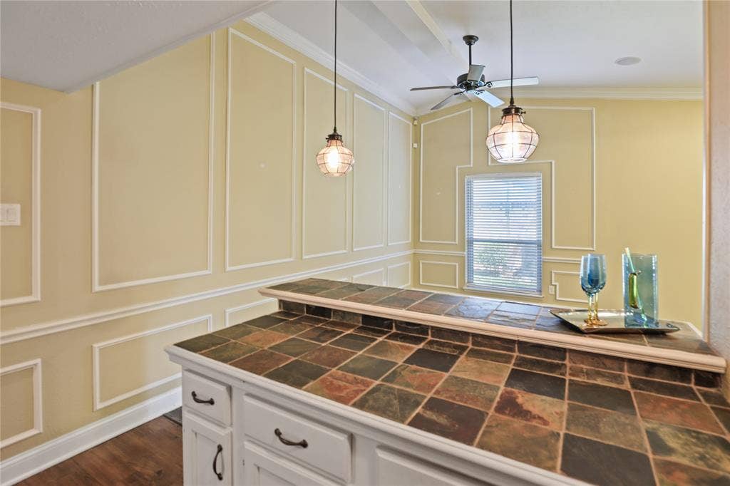 1113 Mossvine Drive, Plano, TX 75023 1113 Mossvine Drive, Plano, TX 75023