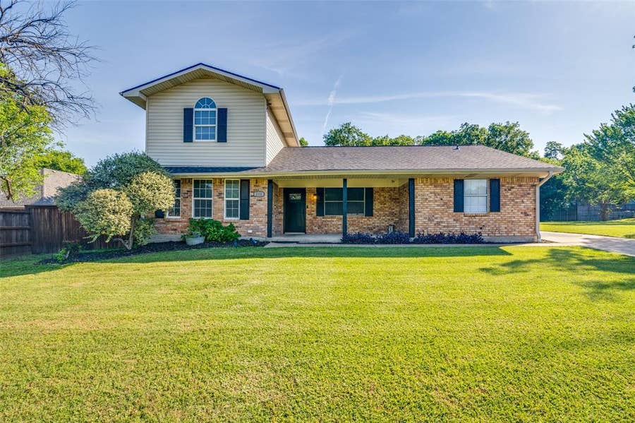 Property photo for 110 Weaver Street, Forney, TX