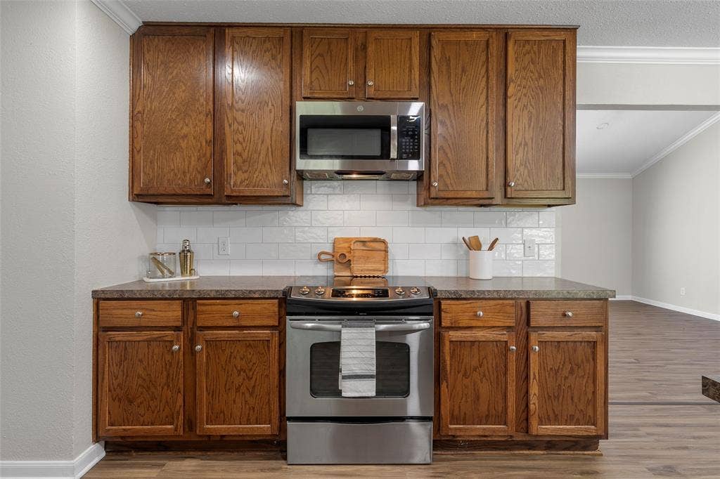154 Longhorn Parkway, Axtell, TX 76624 154 Longhorn Parkway, Axtell, TX 76624