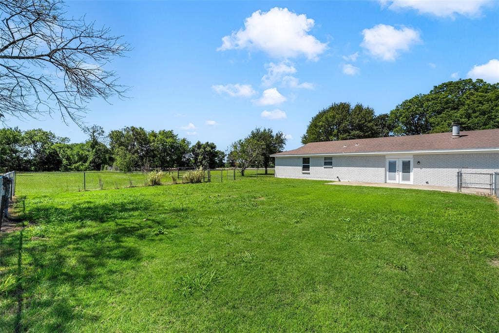154 Longhorn Parkway, Axtell, TX 76624 154 Longhorn Parkway, Axtell, TX 76624