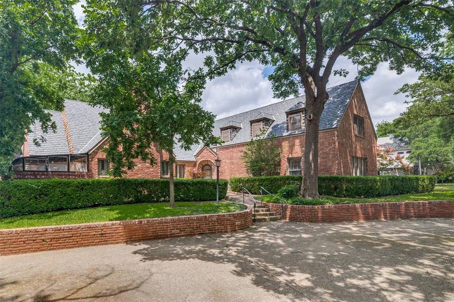 Property photo for 2501 W Prairie Creek Drive, Richardson, TX