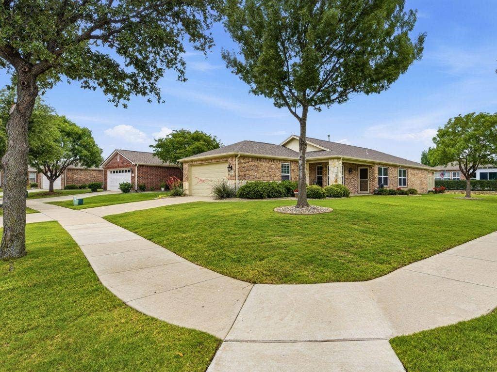 7975 Estancia Drive, Frisco, TX 75036 7975 Estancia Drive, Frisco, TX 75036