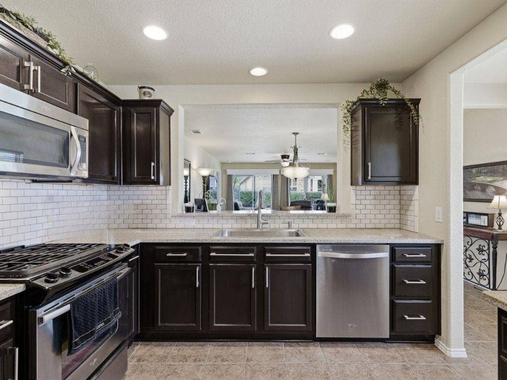 7975 Estancia Drive, Frisco, TX 75036 7975 Estancia Drive, Frisco, TX 75036