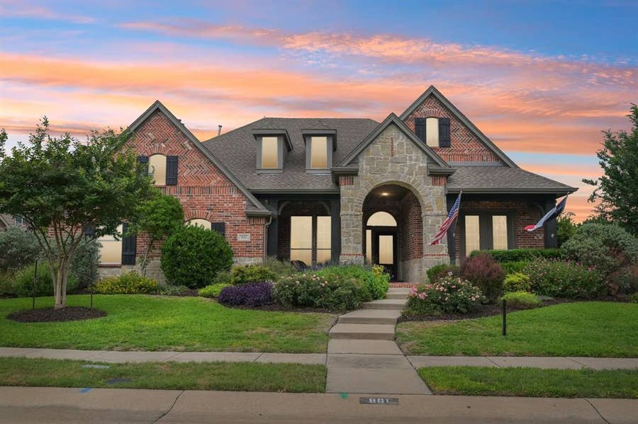 Property photo for 801 Willowmist Drive, Prosper, TX