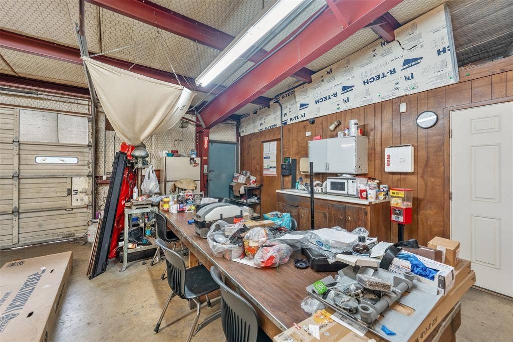 3456 Shiloh Road, Tyler, TX 75707 3456 Shiloh Road, Tyler, TX 75707