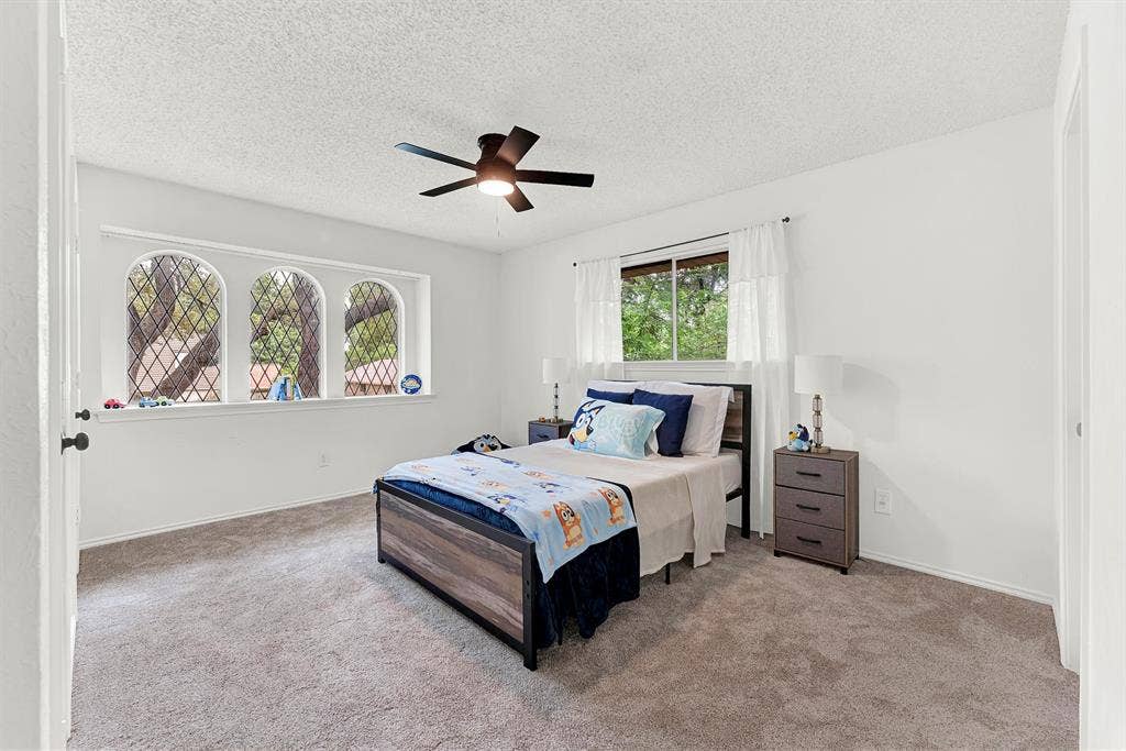 1908 Edgewater Drive, Plano, TX 75075 Lots of natural light shows how much space this room has to offer.