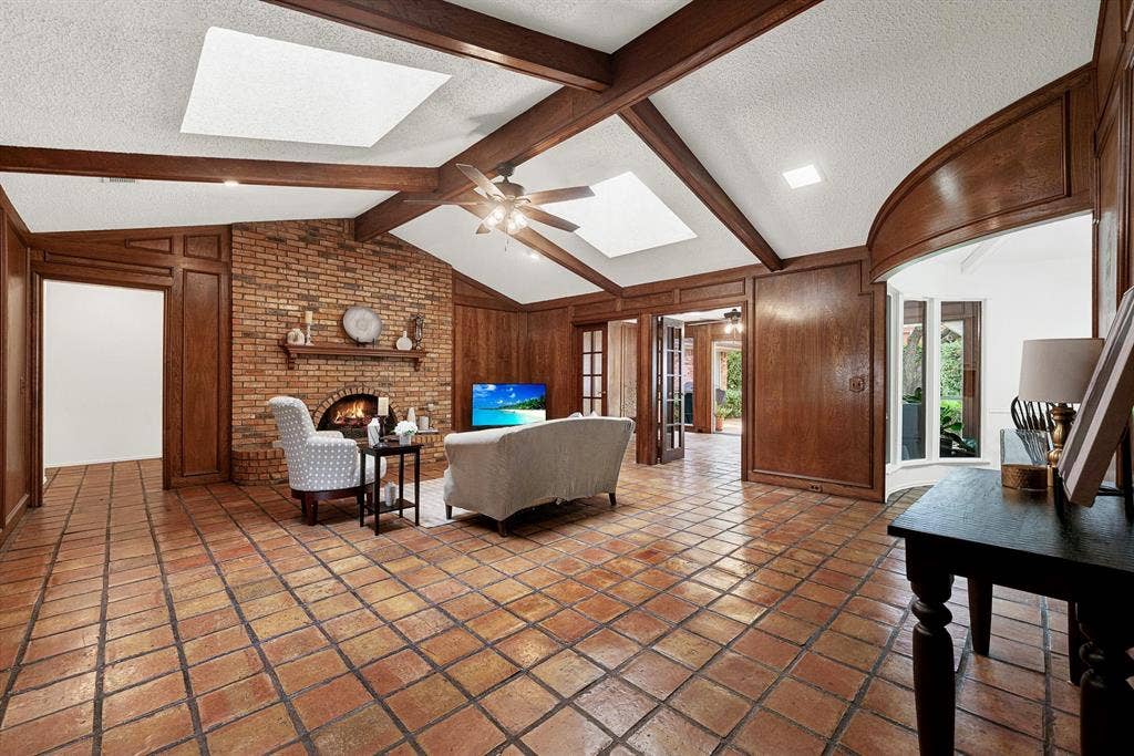 1908 Edgewater Drive, Plano, TX 75075 Great for entertaining or quiet night enjoying the fire.