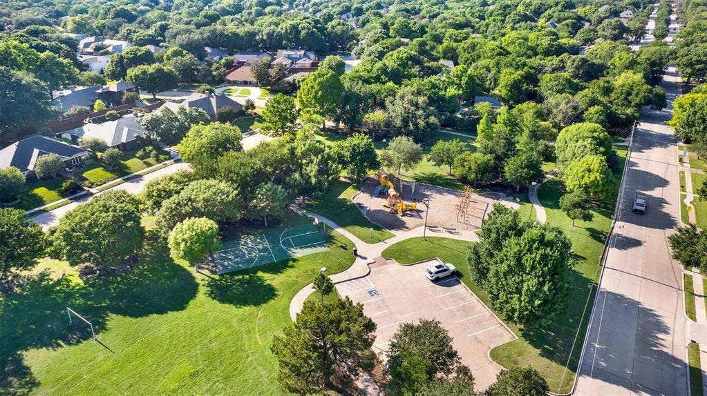 1908 Edgewater Drive, Plano, TX 75075 Basketball court and play equipment