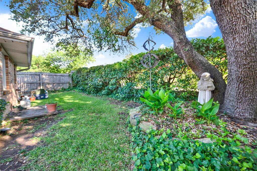 1908 Edgewater Drive, Plano, TX 75075 beautiful green private backyard
