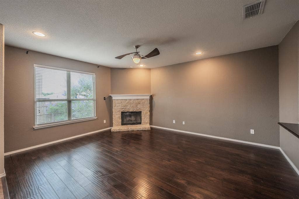 5400 Wharfside Place, Denton, TX 76208