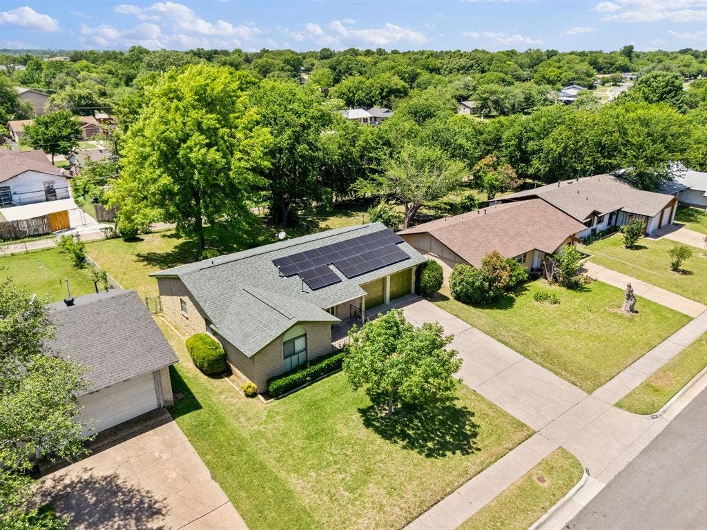 8105 Silverdale Drive, Dallas, TX 75232 8105 Silverdale Drive, Dallas, TX 75232