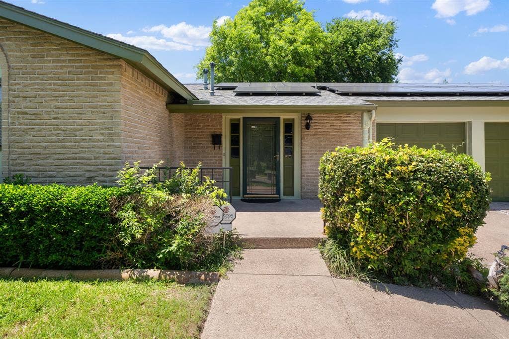 8105 Silverdale Drive, Dallas, TX 75232 8105 Silverdale Drive, Dallas, TX 75232