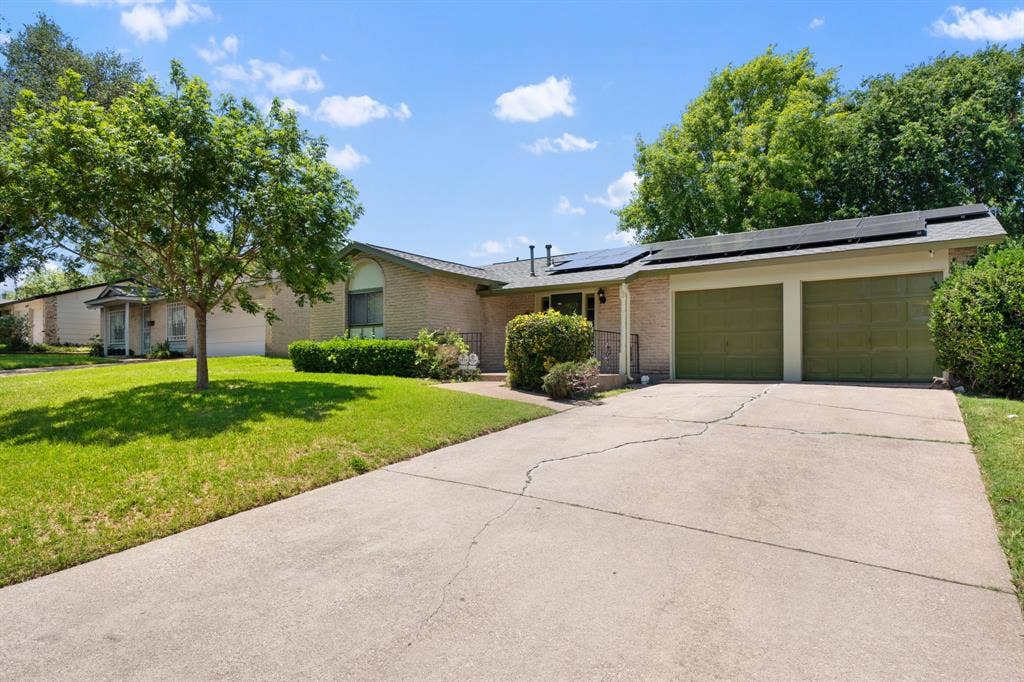 8105 Silverdale Drive, Dallas, TX 75232 8105 Silverdale Drive, Dallas, TX 75232