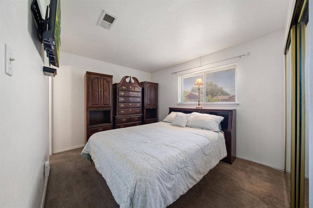 8105 Silverdale Drive, Dallas, TX 75232 8105 Silverdale Drive, Dallas, TX 75232