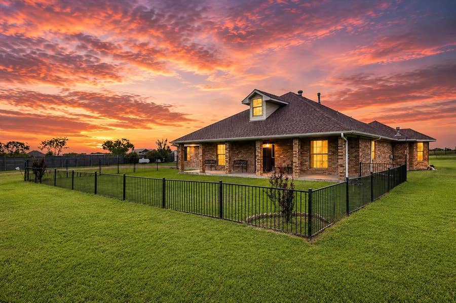 Property photo for 9909 County Road 309, Terrell, TX
