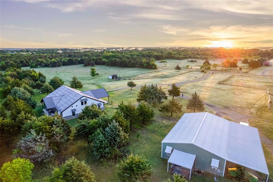 Property photo for 3412 County Road 2173, Greenville, TX