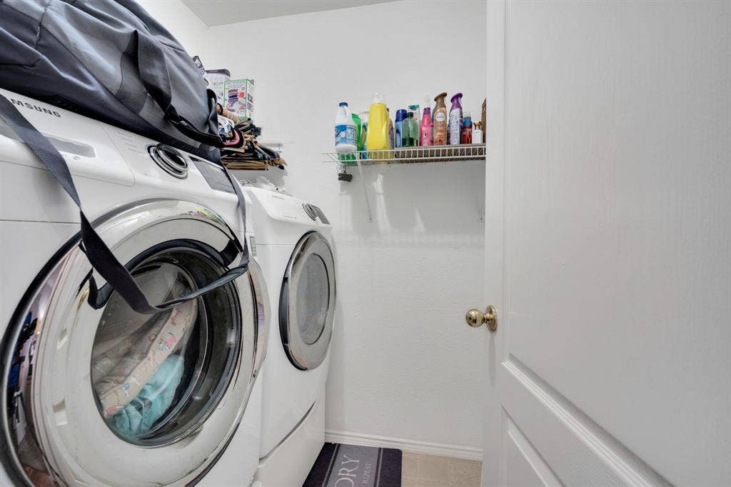 1605 S 3rd Street, Midlothian, TX 76065